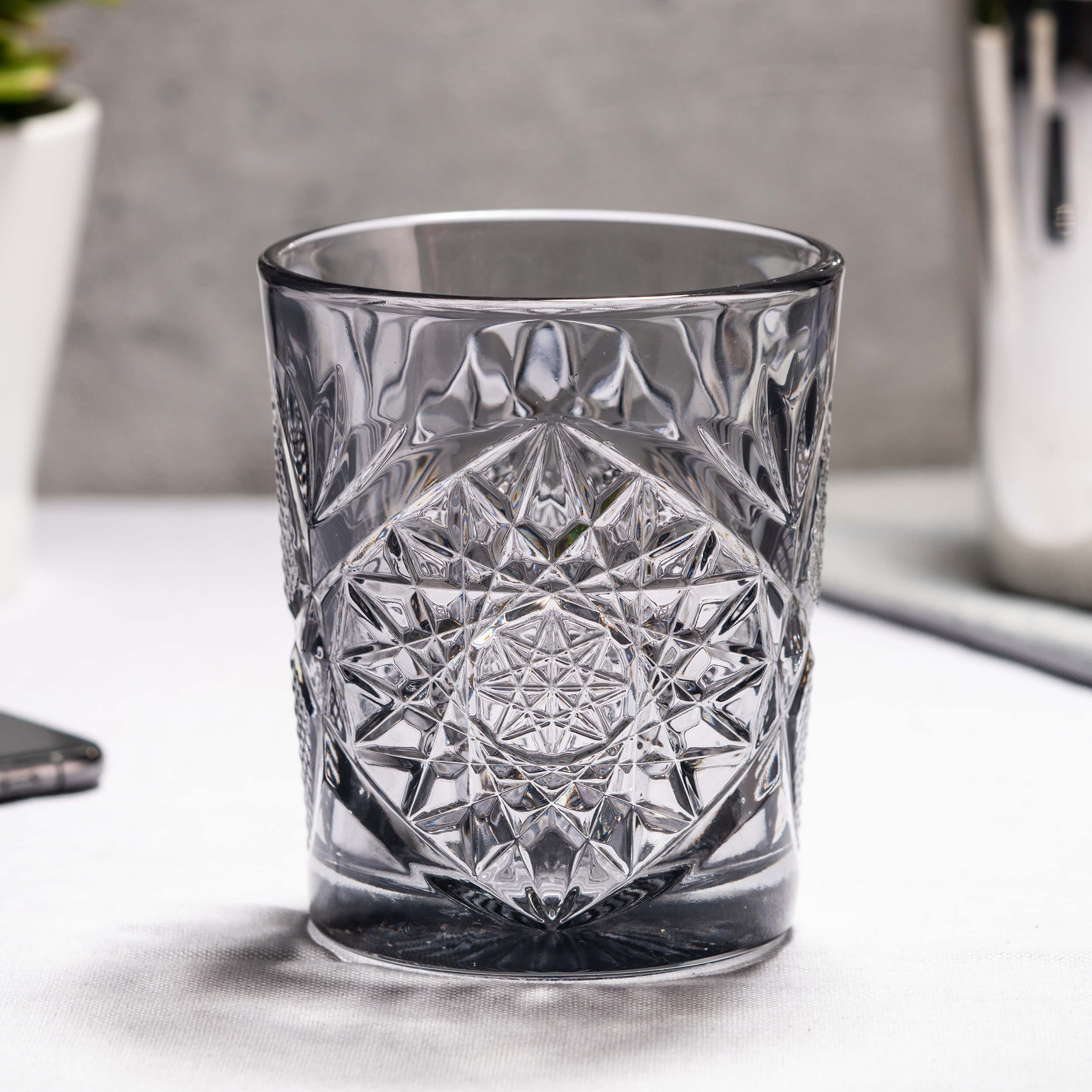 D.O.F. Glas Hobstar grau, Libbey - 355ml (1 Stk.) D.O.F. Glas Hobstar grau, Libbey - 355ml (1 Stk.)